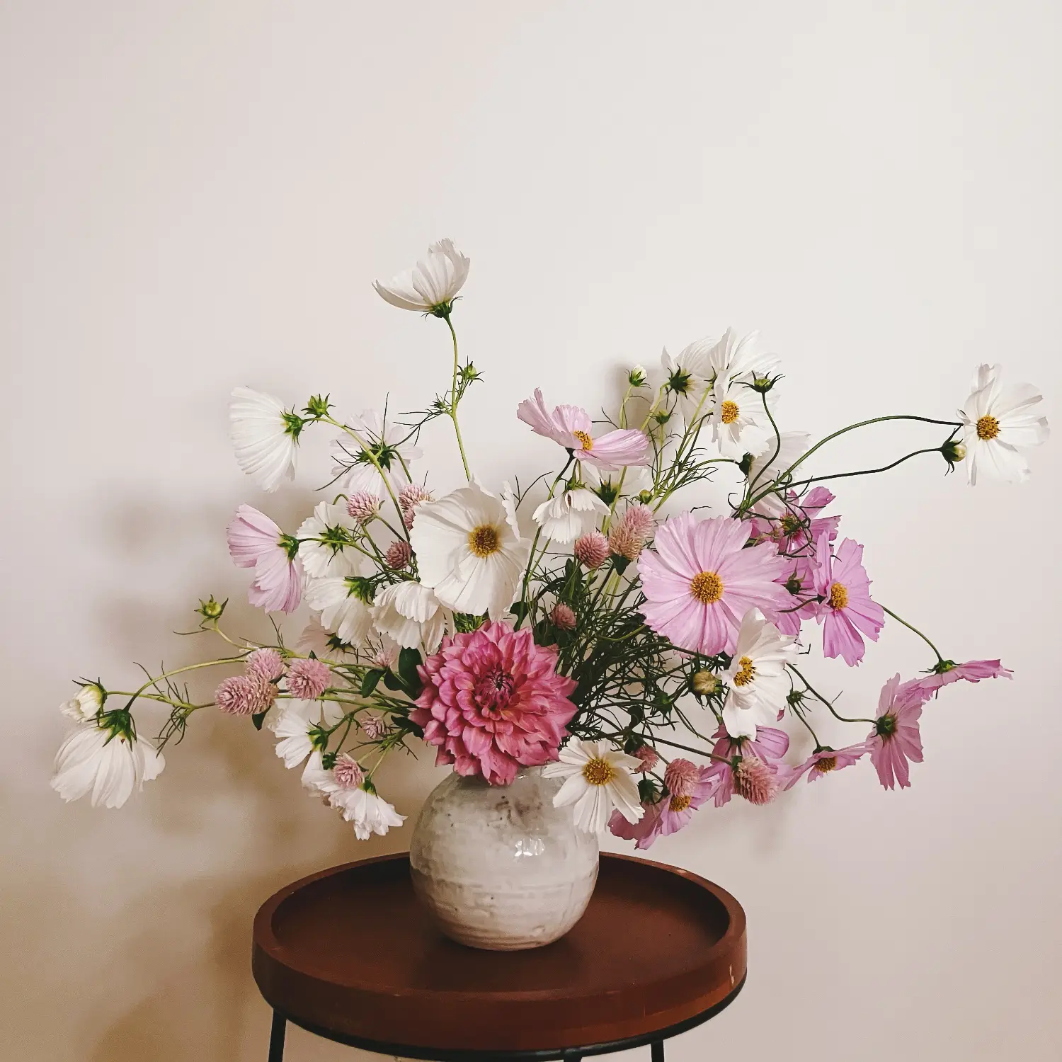 cosmo arrangement on stand